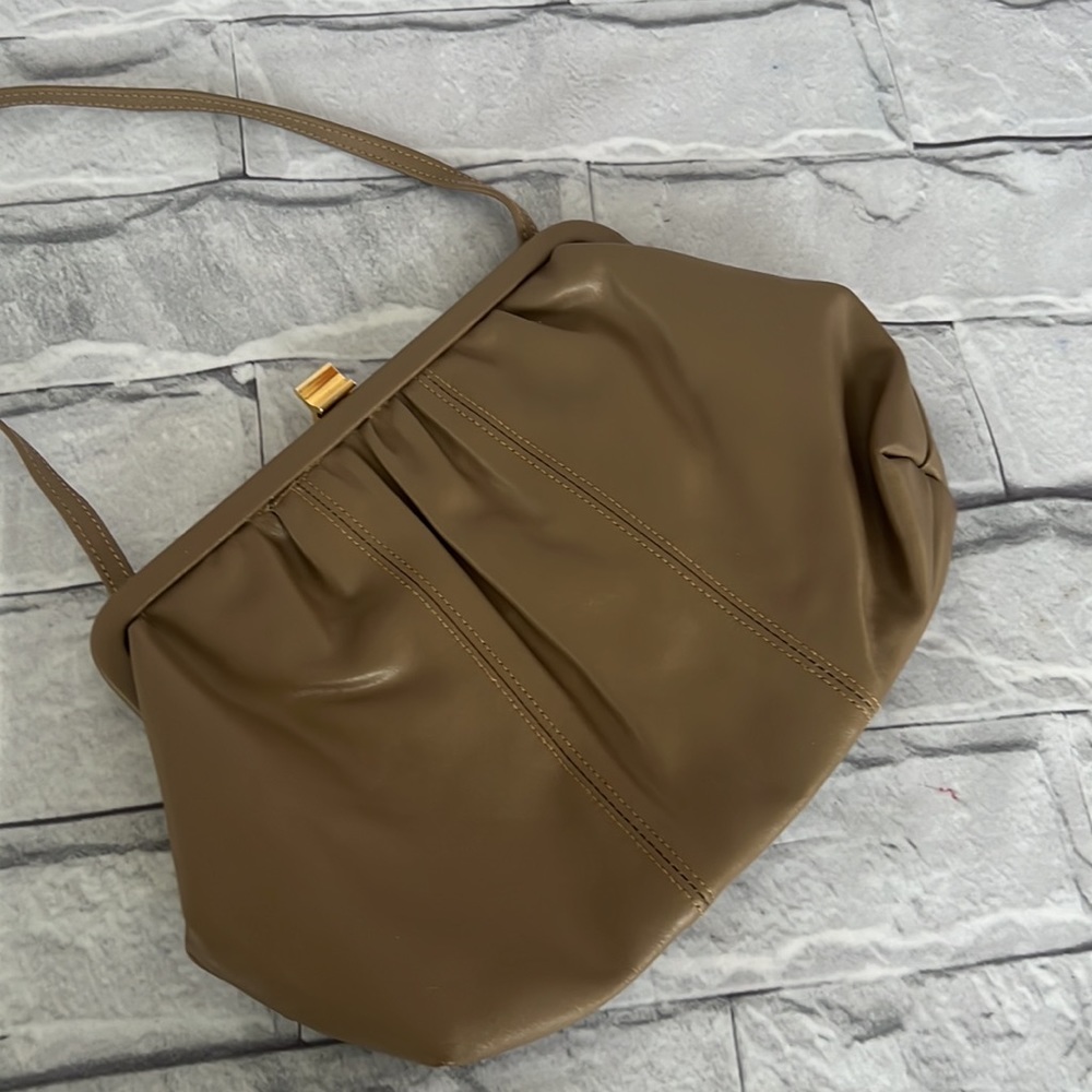 Vintage 80’s s shoulder bag/crossbody purse